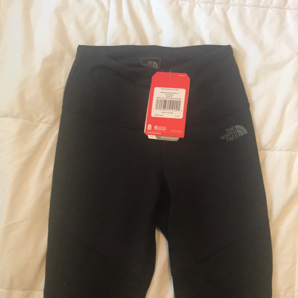 New, The North Face Motivation Mesh Run Legging